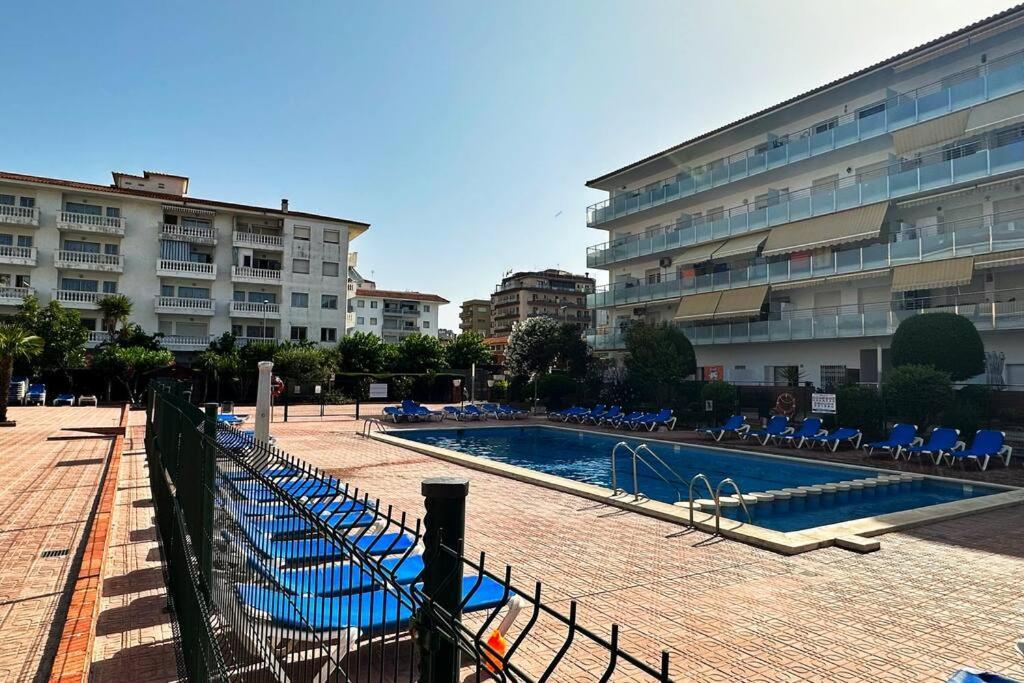 Apartamento Acogedor , Blanes Bagian luar foto